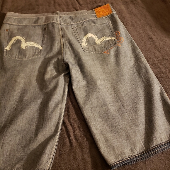 Evisu Shorts - Picture 4 of 10